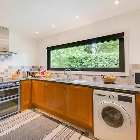 2 Bed In Whitby Oc-ra004 Дом отдыха *