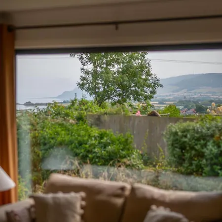 2 Bed In Whitby Oc-ra004 * Робин-Худс-Бей